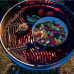 Napoleon Kettle Pro 57 Phantom Holzkohlegrill mit Grillrost + Plancha gratis – Image 7